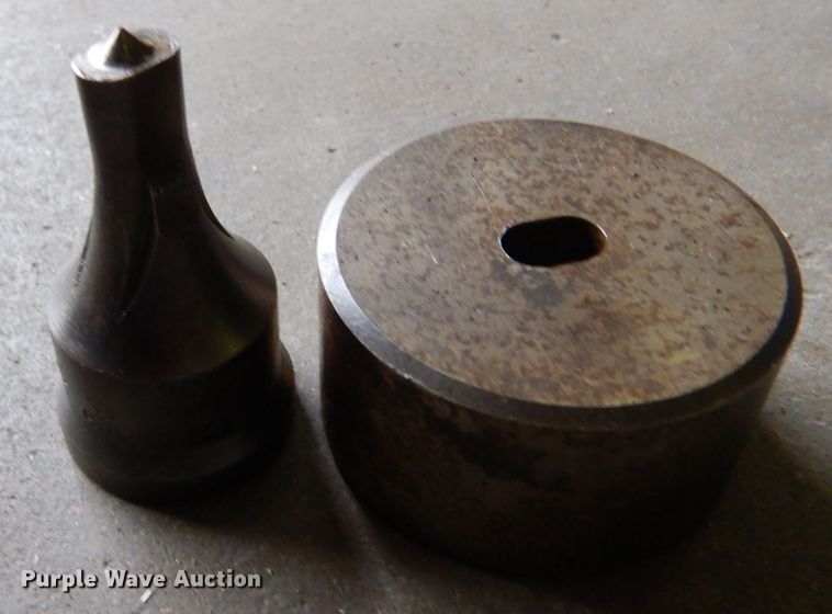 image for item IV9971 (100) ironworker punch and die sets