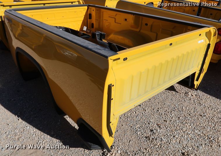 image for item IY9032 2021 Chevrolet Silverado  pickup truck bed