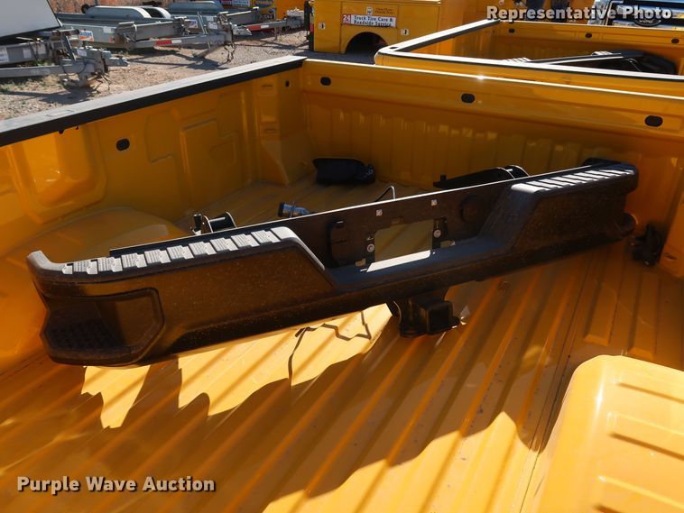 image for item IY9032 2021 Chevrolet Silverado  pickup truck bed