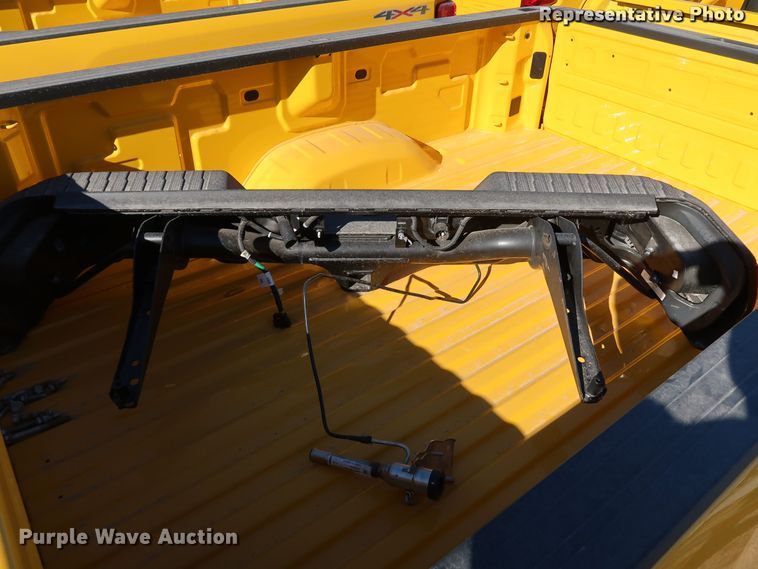 image for item IY9035 2021 Chevrolet Silverado  pickup truck bed