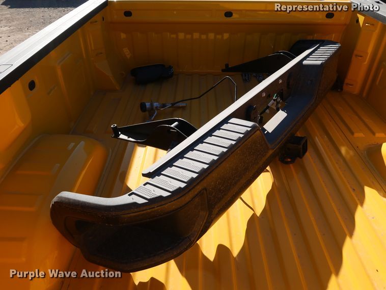 image for item IY9035 2021 Chevrolet Silverado  pickup truck bed