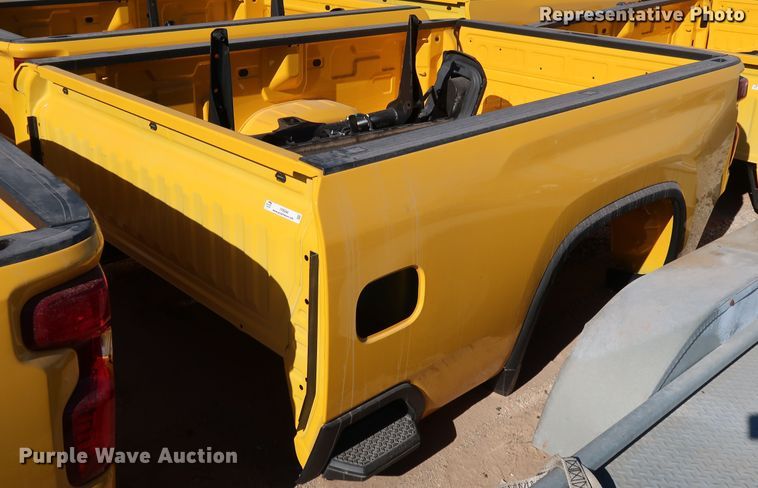 image for item IY9041 2021 Chevrolet Silverado  pickup truck bed