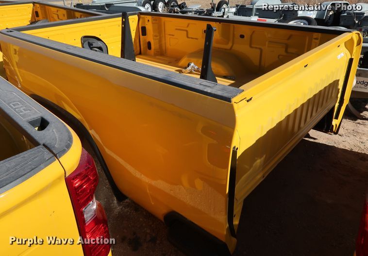 image for item IY9042 2021 Chevrolet Silverado  pickup truck bed