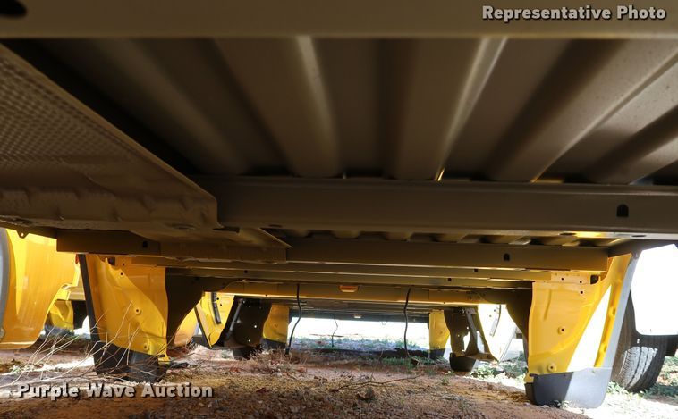 image for item IY9042 2021 Chevrolet Silverado  pickup truck bed