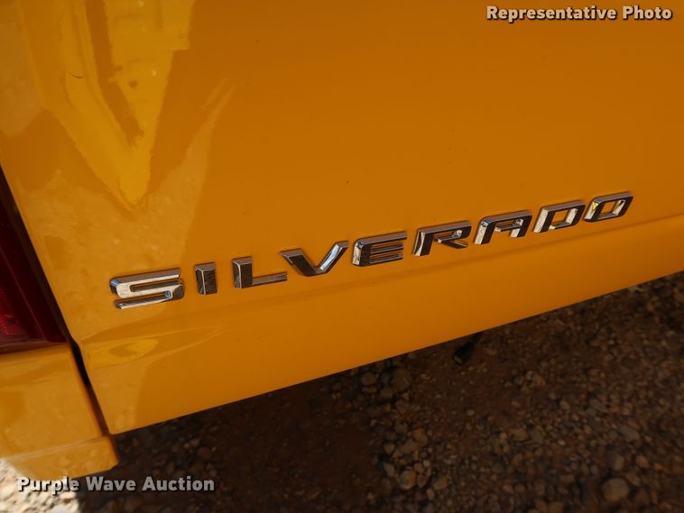 image for item IY9042 2021 Chevrolet Silverado  pickup truck bed