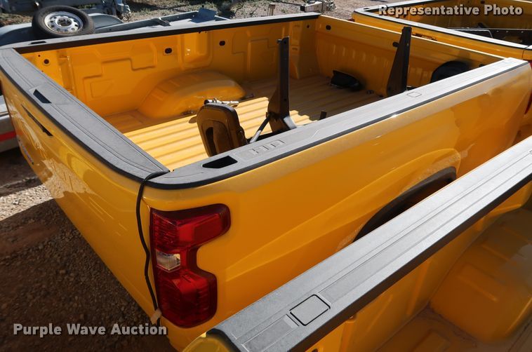 image for item IY9043 2021 Chevrolet Silverado  pickup truck bed