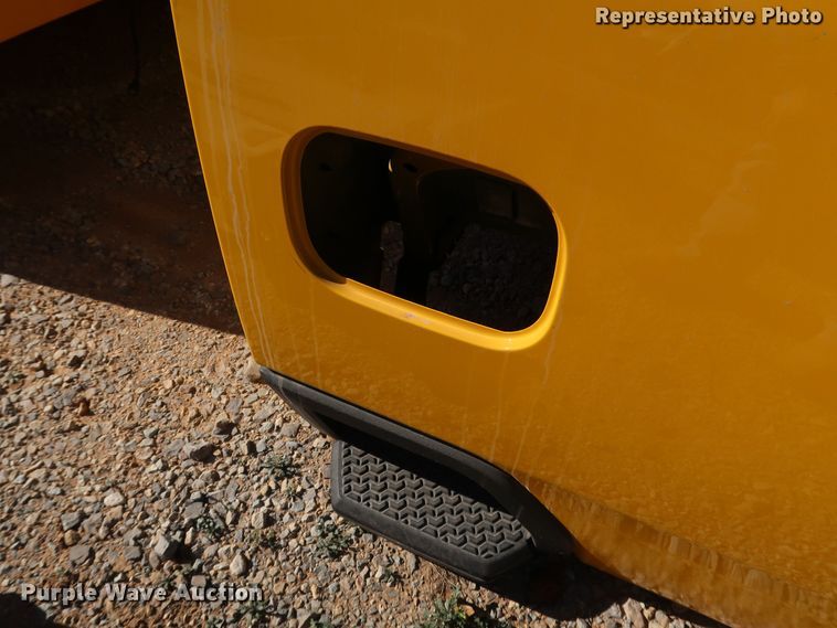 image for item IY9043 2021 Chevrolet Silverado  pickup truck bed