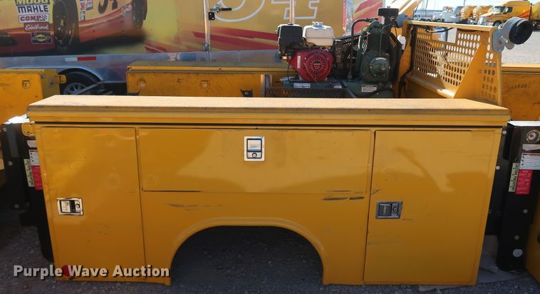 image for item IY9047 Reading  utility bed