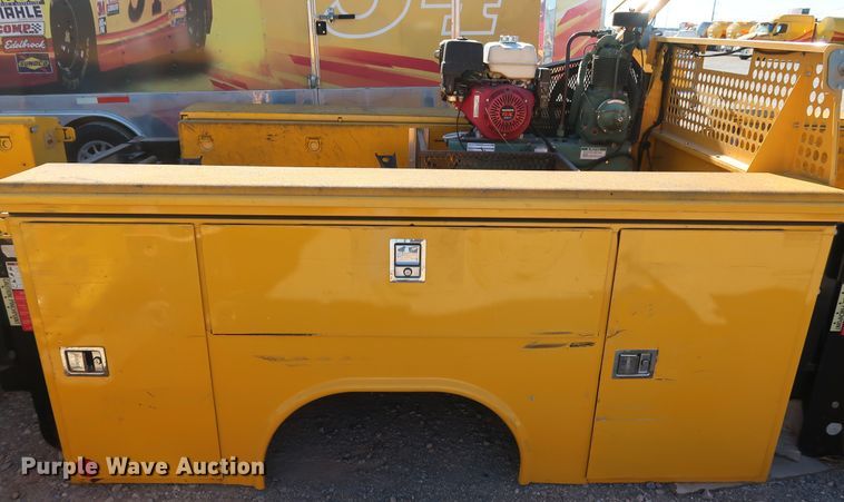 image for item IY9047 Reading  utility bed