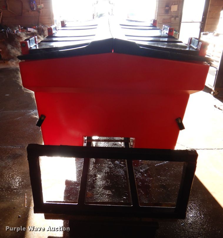 image for item JH9900 2002 Western Tornado  poly spreader