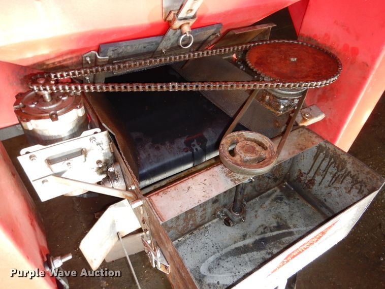 image for item JH9900 2002 Western Tornado  poly spreader