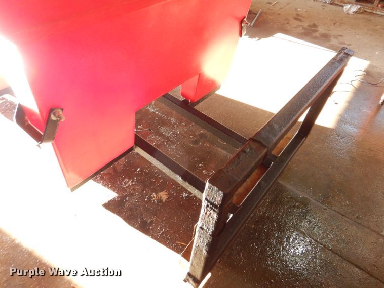 image for item JH9900 2002 Western Tornado  poly spreader