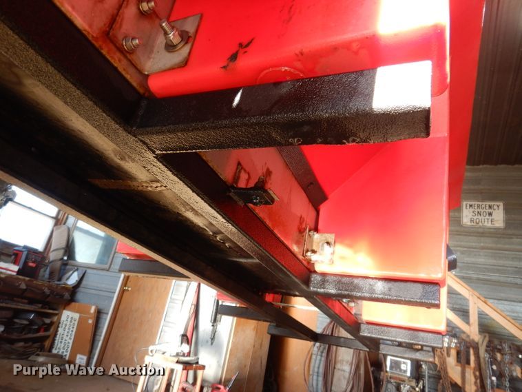 image for item JH9900 2002 Western Tornado  poly spreader