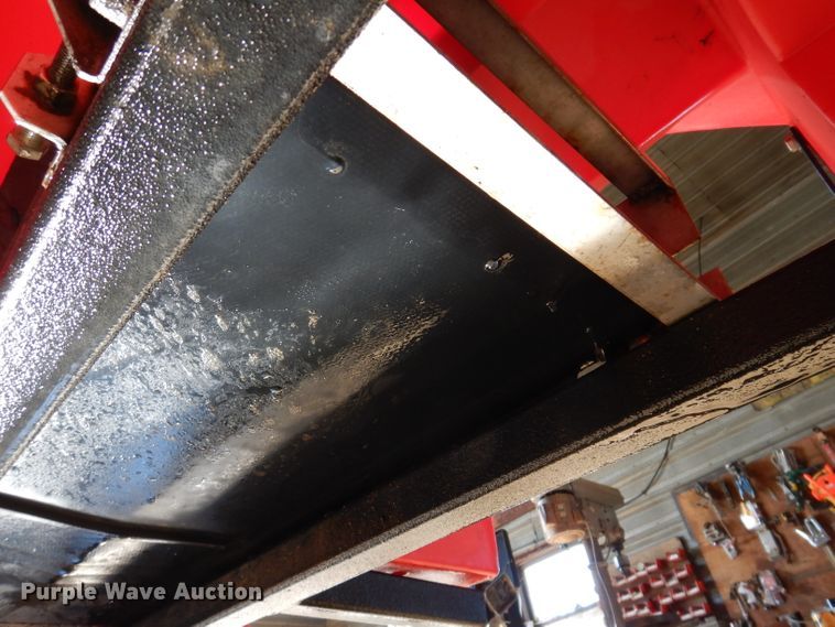 image for item JH9900 2002 Western Tornado  poly spreader