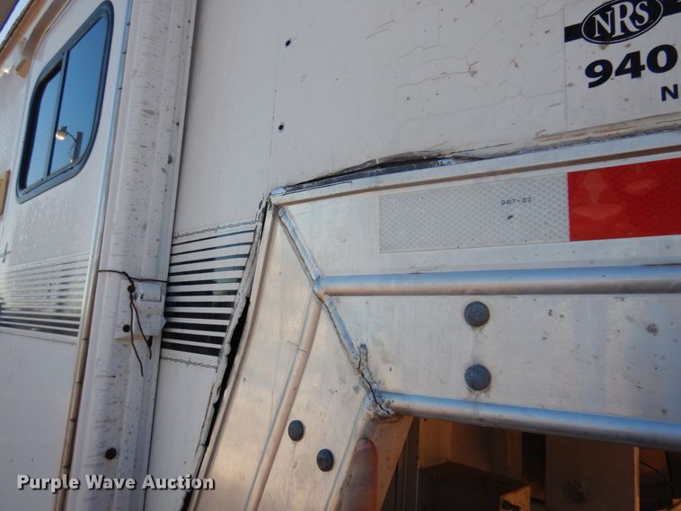 image for item JJ9734 2004 Kiefer Built Genesis X-480  livestock trailer