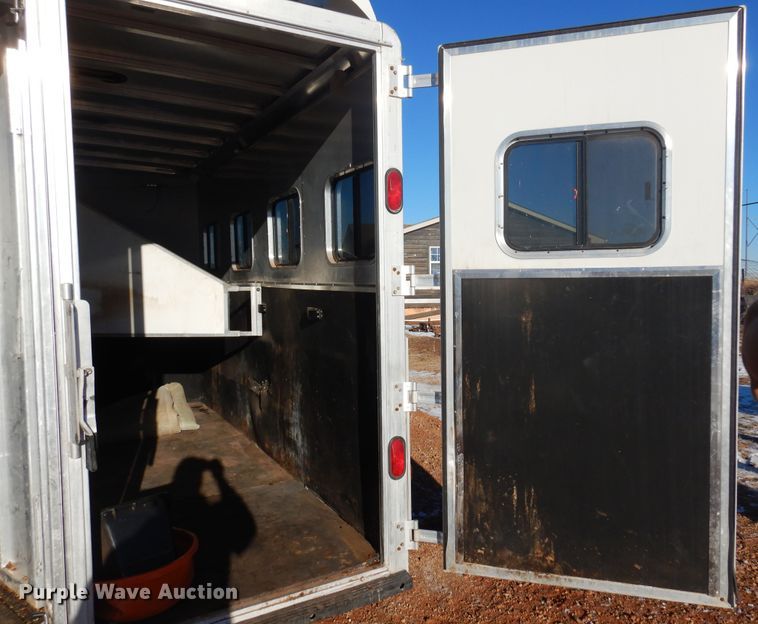 image for item JJ9734 2004 Kiefer Built Genesis X-480  livestock trailer