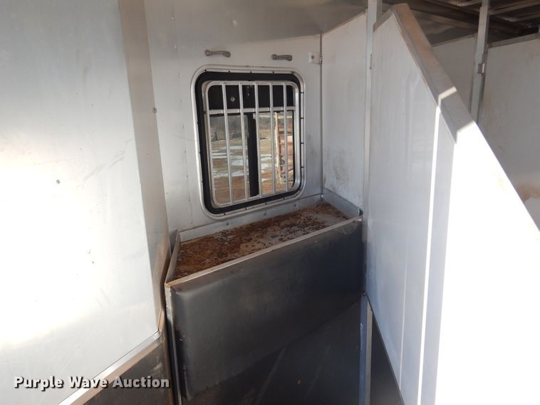 image for item JJ9734 2004 Kiefer Built Genesis X-480  livestock trailer