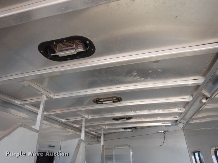 image for item JJ9734 2004 Kiefer Built Genesis X-480  livestock trailer