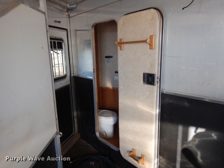 image for item JJ9734 2004 Kiefer Built Genesis X-480  livestock trailer