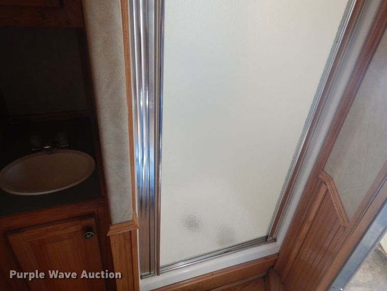 image for item JJ9734 2004 Kiefer Built Genesis X-480  livestock trailer