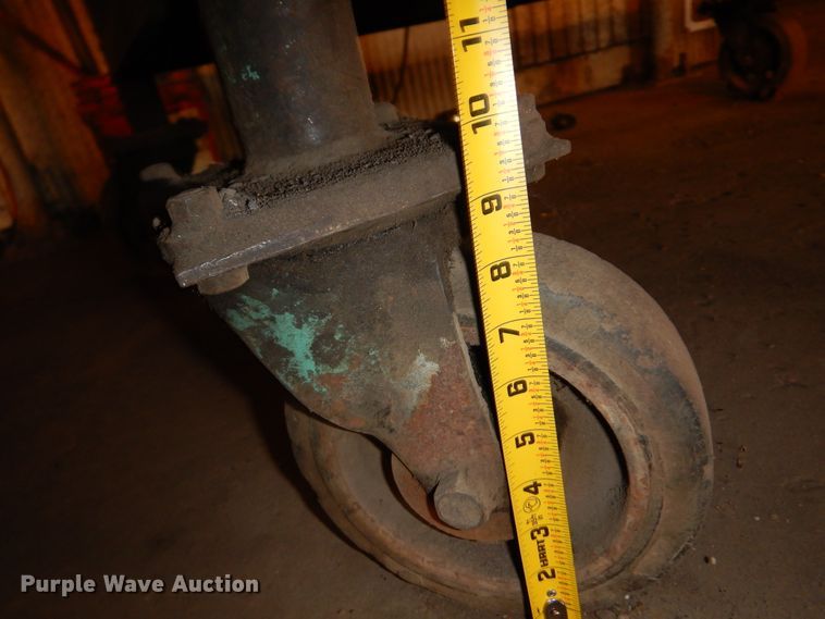 image for item JJ9765 Table