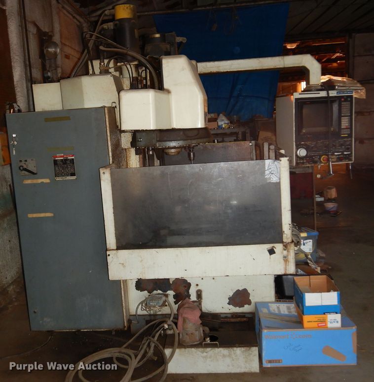 image for item JJ9769 Haas Mycenter-2  CNC mill