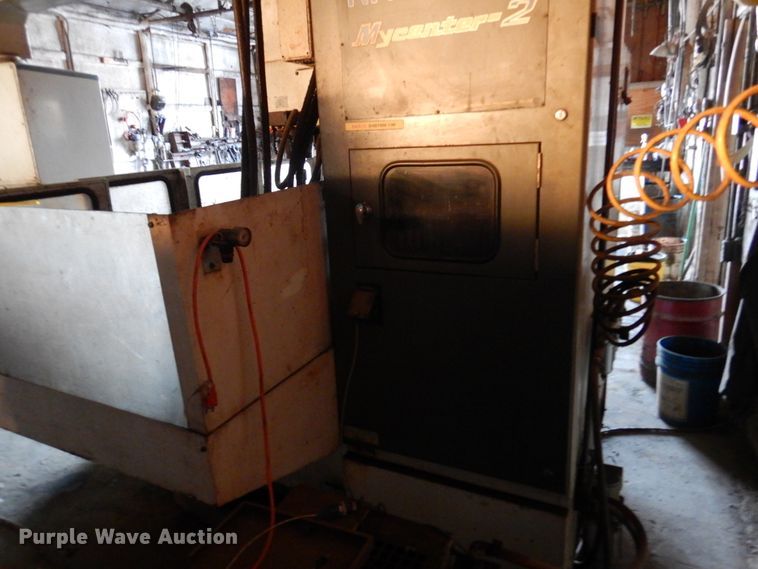 image for item JJ9769 Haas Mycenter-2  CNC mill