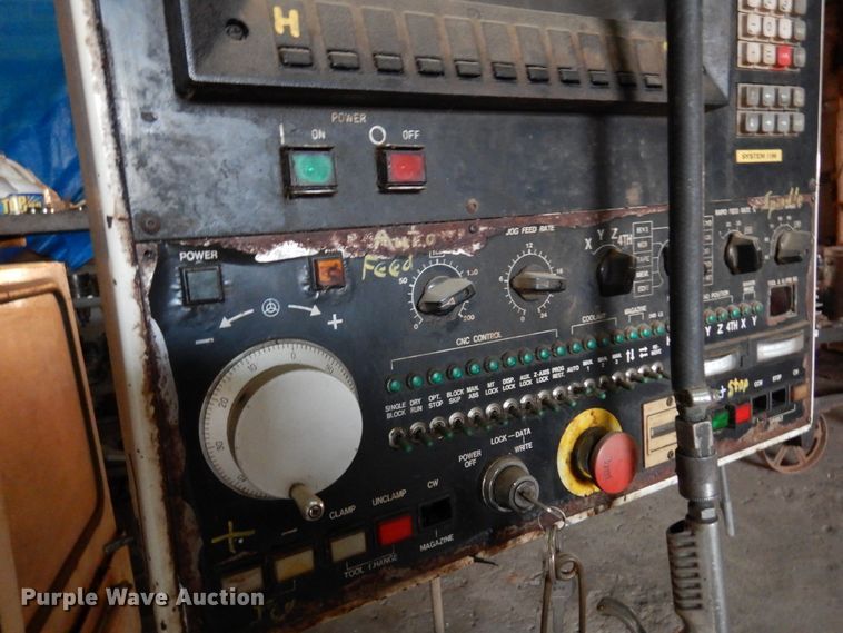 image for item JJ9769 Haas Mycenter-2  CNC mill