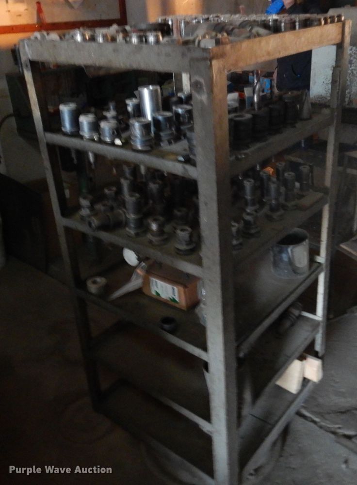 image for item JJ9769 Haas Mycenter-2  CNC mill