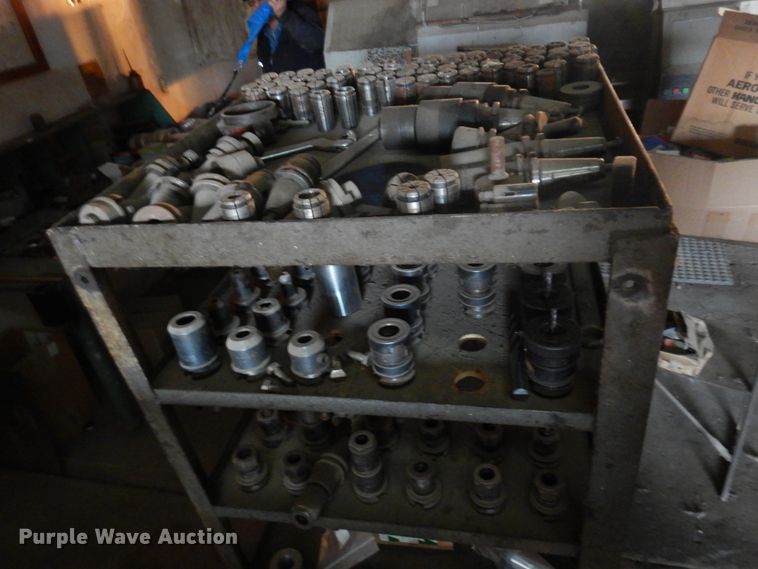 image for item JJ9769 Haas Mycenter-2  CNC mill