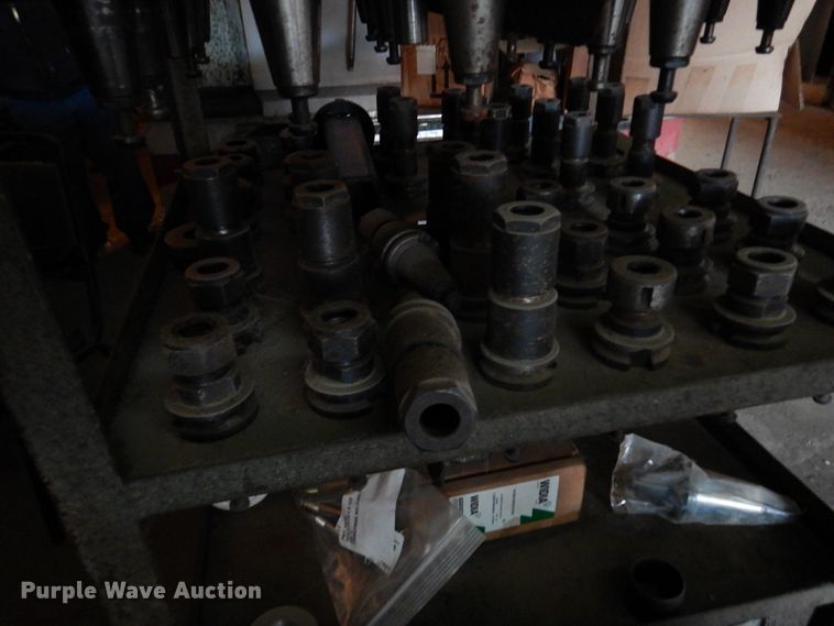 image for item JJ9769 Haas Mycenter-2  CNC mill