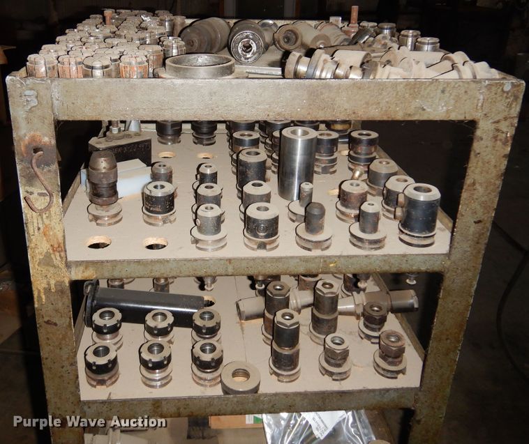 image for item JJ9769 Haas Mycenter-2  CNC mill