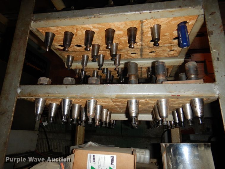 image for item JJ9769 Haas Mycenter-2  CNC mill