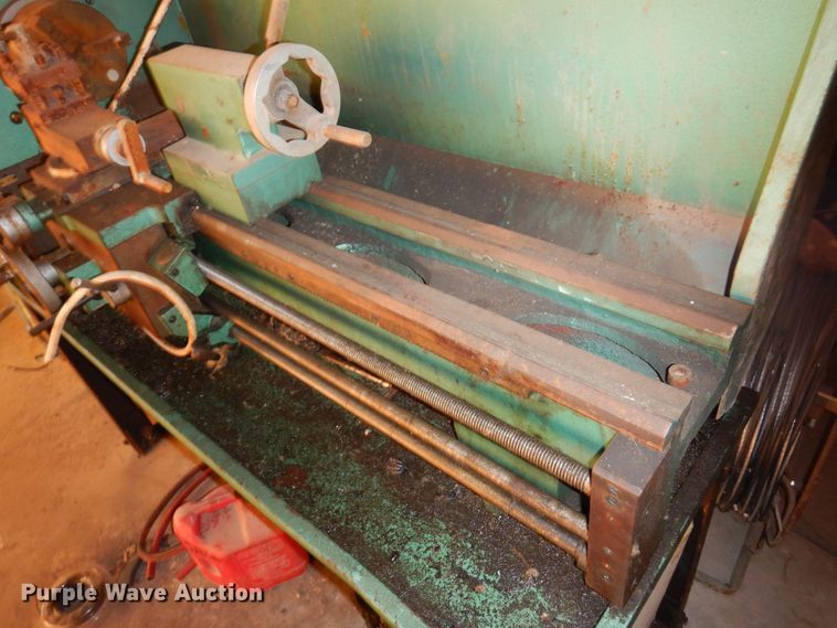 image for item JJ9770 Central Machinery  metal lathe