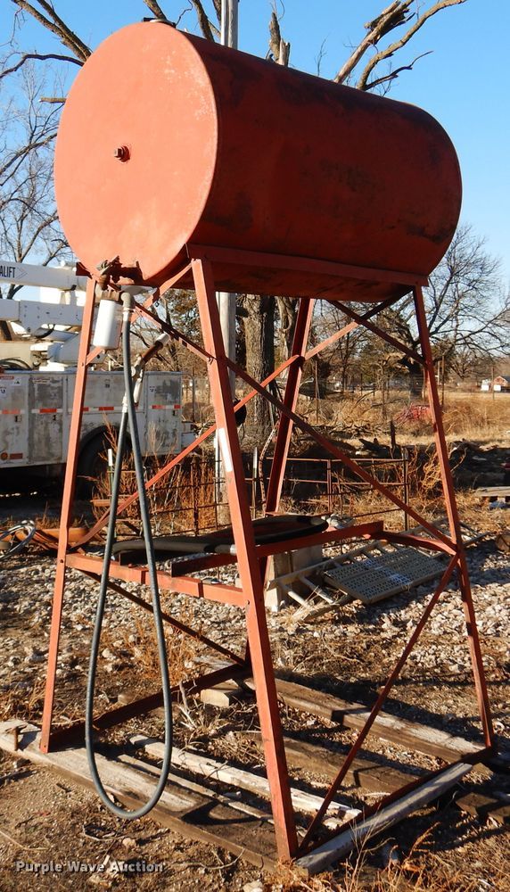 image for item JJ9773 Fuel tank