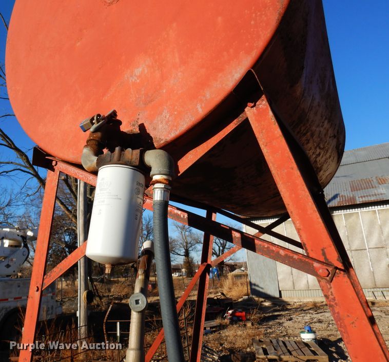 image for item JJ9773 Fuel tank