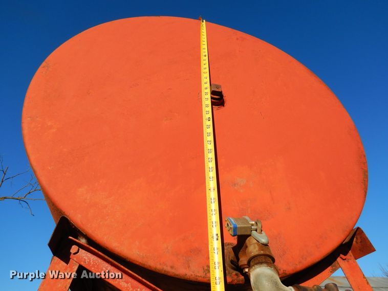 image for item JJ9773 Fuel tank