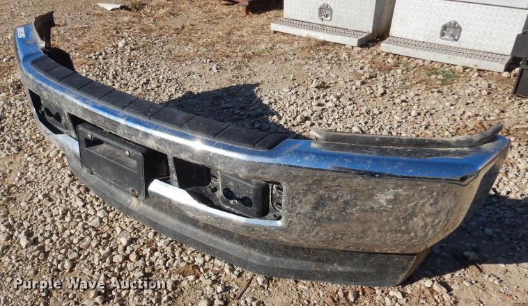 image for item JJ9804 Pickup truck bumper