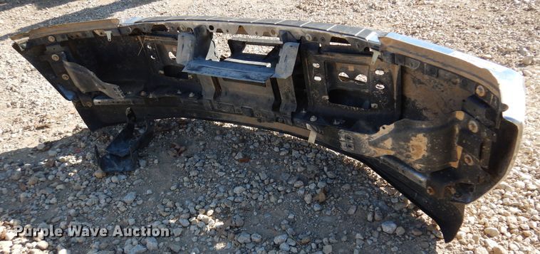 image for item JJ9804 Pickup truck bumper