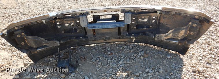 image for item JJ9804 Pickup truck bumper