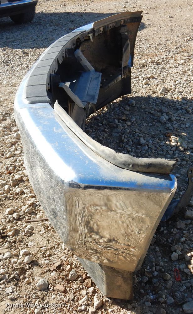 image for item JJ9804 Pickup truck bumper