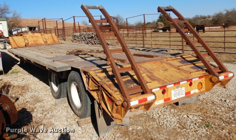 image for item JJ9808 1988  Shop built equipment trailer