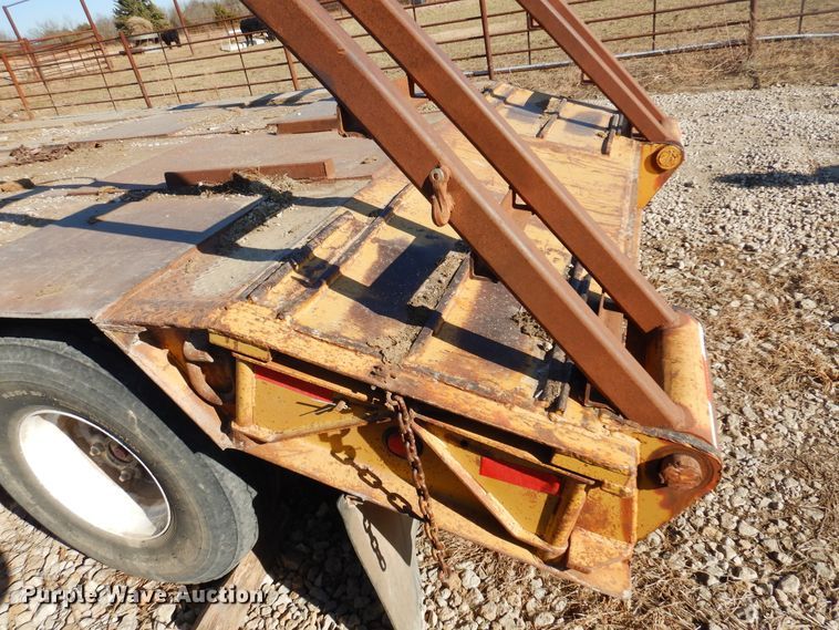 image for item JJ9808 1988  Shop built equipment trailer