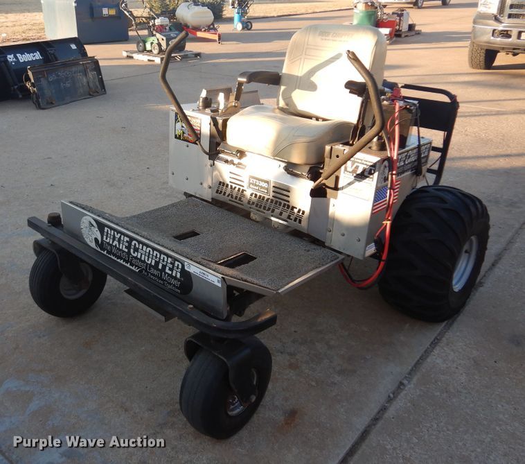 image for item JJ9814 Dixie Chopper XT3300  ZTR lawn mower