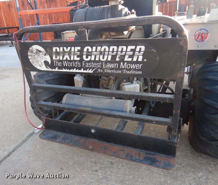 image for item JJ9814 Dixie Chopper XT3300  ZTR lawn mower