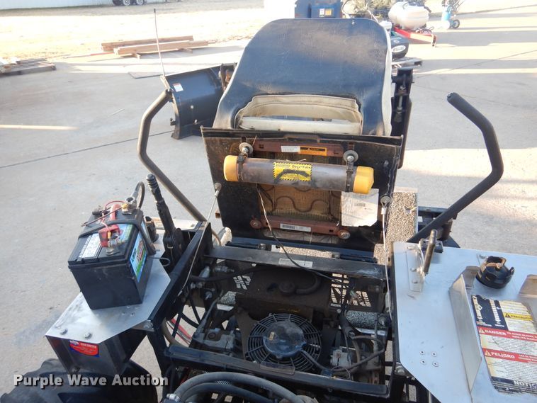 image for item JJ9814 Dixie Chopper XT3300  ZTR lawn mower