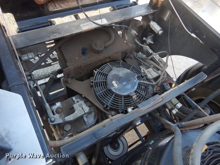 image for item JJ9814 Dixie Chopper XT3300  ZTR lawn mower