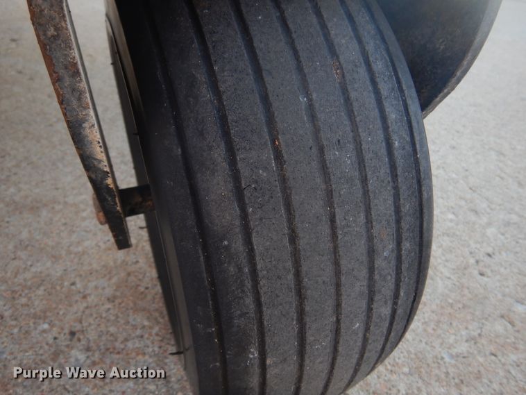 image for item JJ9814 Dixie Chopper XT3300  ZTR lawn mower