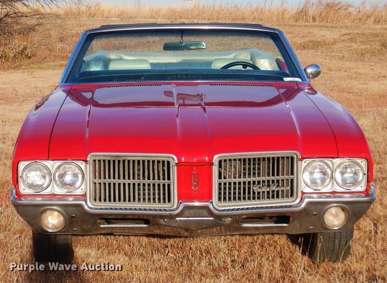 image for item JJ9852 1971 Oldsmobile Cutlass  convertible