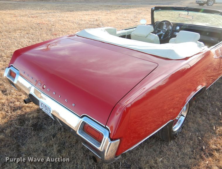 image for item JJ9852 1971 Oldsmobile Cutlass  convertible